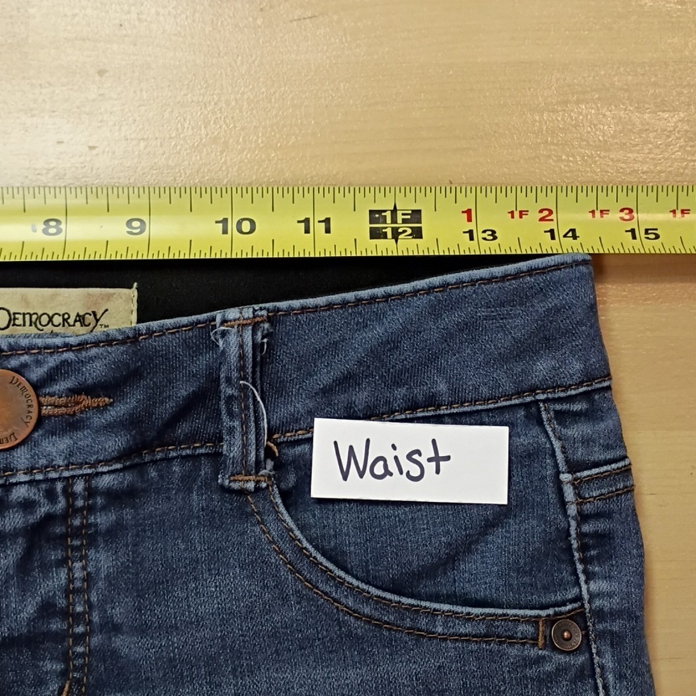 Democracy Women's Dark Wash Bootcut Jeans Size 2 - Picture 7 of 11